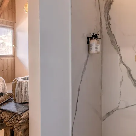 Paris Mont-blanc Luxe Et Authenticite Chalet